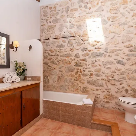 Perdiu Vell Petit By Sealand Willa